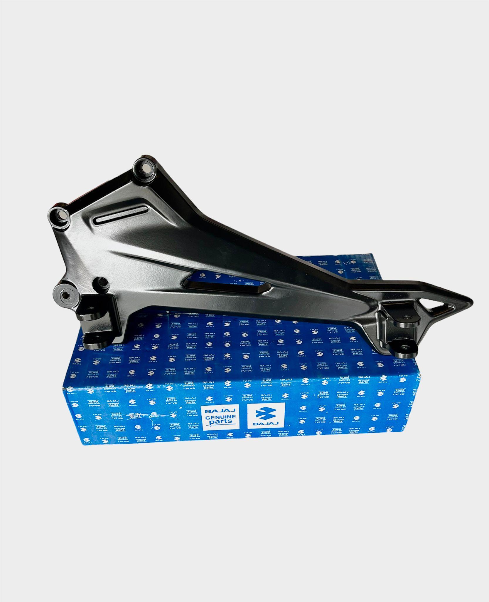 BAJAJ DOMİNAR 250/400 UG BASAMAK BARAKETİ SOL SİYAH 56JF3XY9 ORİJİNAL ÜRÜN