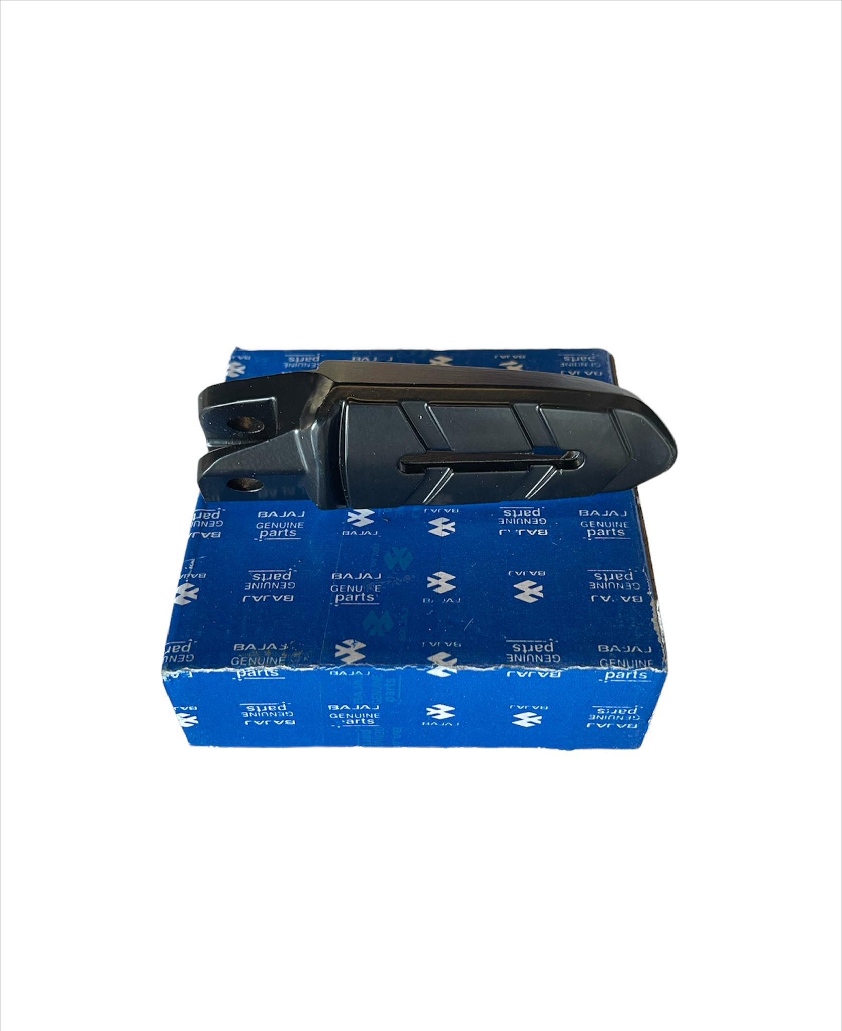 BAJAJ NS200 RS200 DOMİNAR 250/400 UG  YOLCU BASAMAK SOL SİYAH 56DT4JY9 ORİJİNAL ÜRÜN